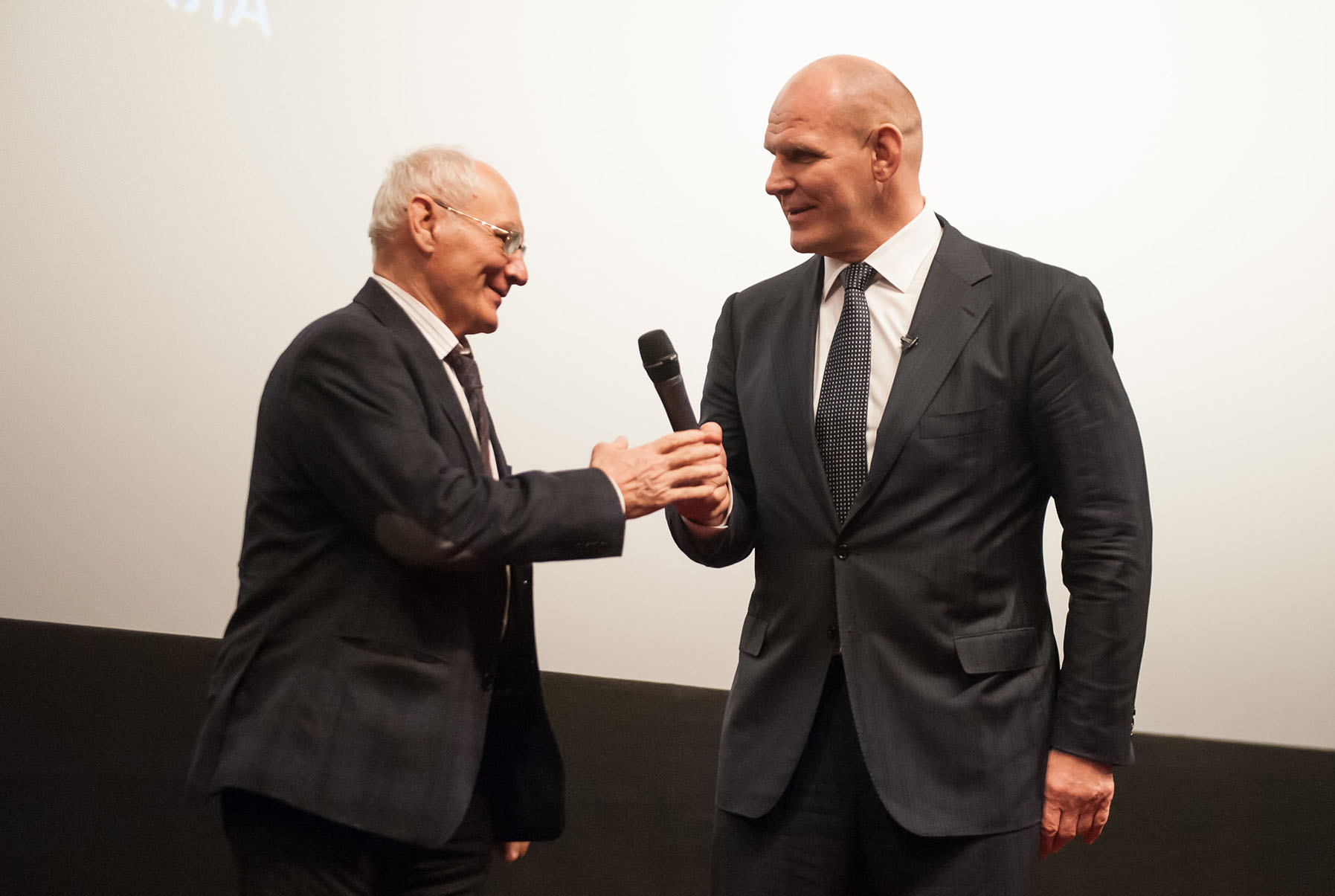 Премьера фильма «Чемпионы» с Александром Карелиным