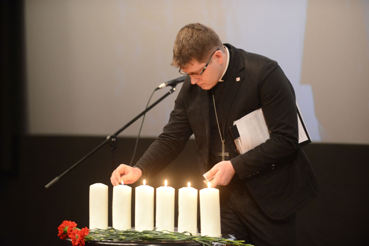 26 января, накануне Международного дня памяти жертв Холокоста состоялся показ картины «В лабиринте молчания»