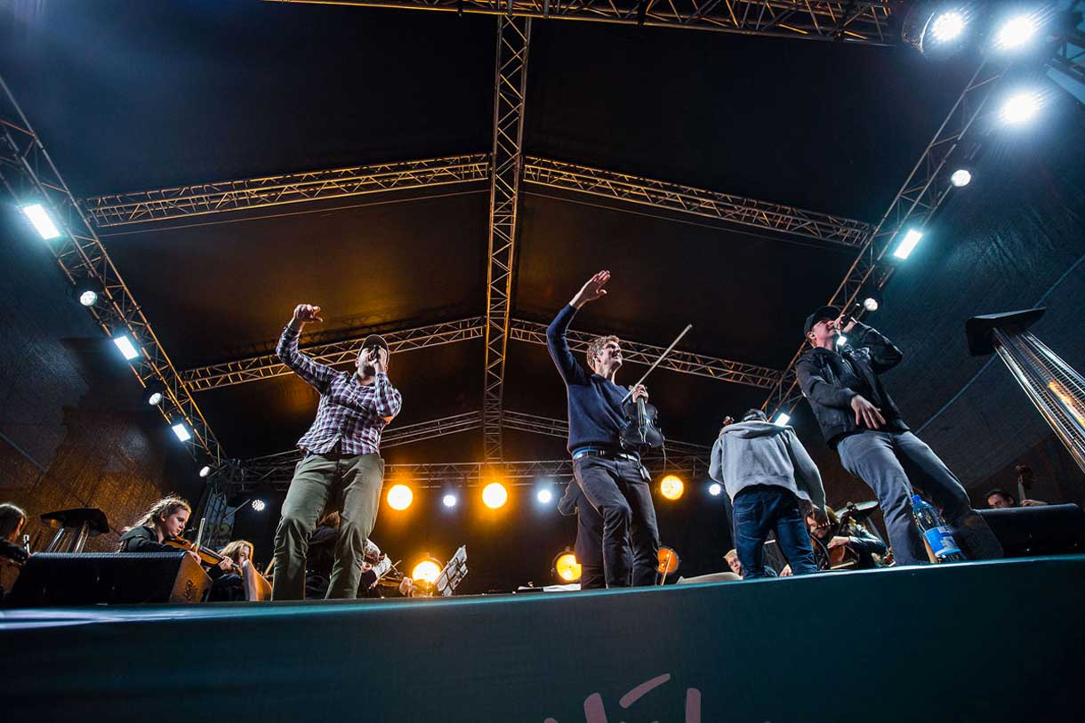 HIP-HOP vs КЛАССИКА