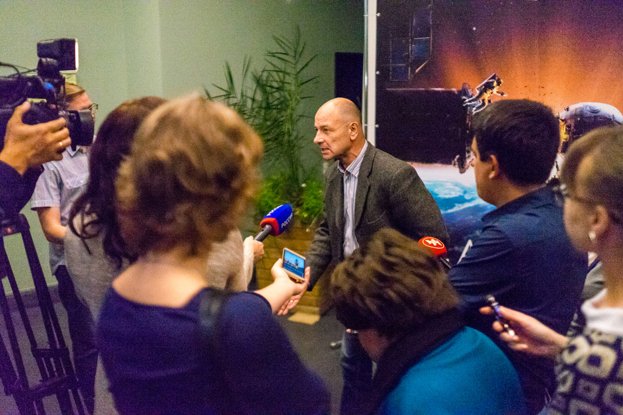 Премьера фильма «Салют-7»