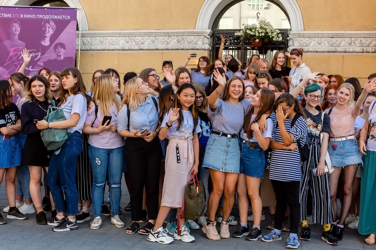 Фотографии с&nbsp;танцевального флешмоба BTS