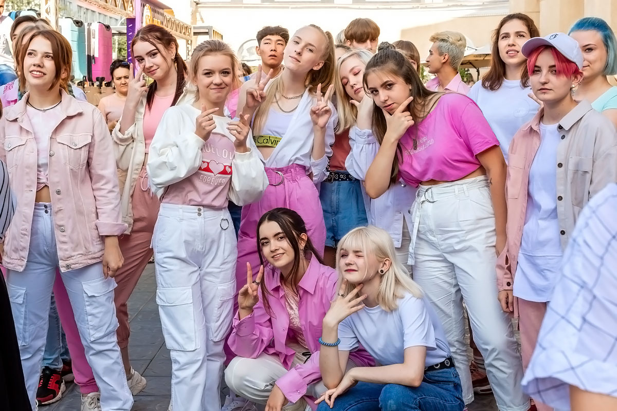 Фотографии с&nbsp;танцевального флешмоба BTS
