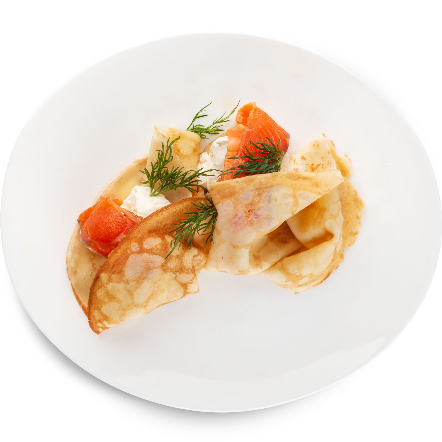 Блины с лососем и мягким сыром