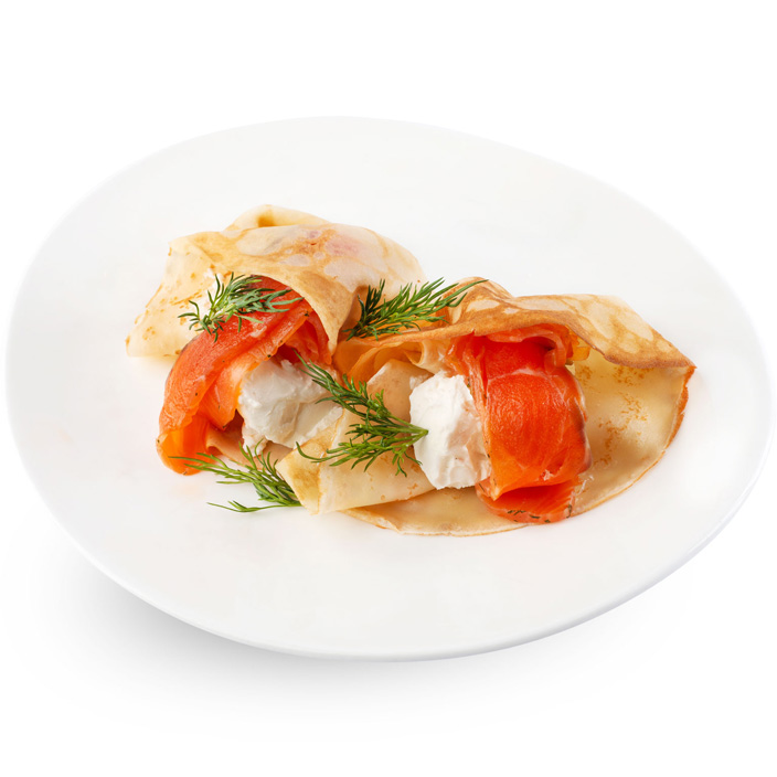 Блины с лососем и мягким сыром